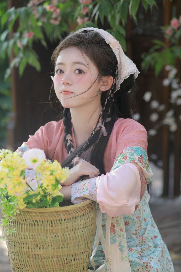 黑镜 封面