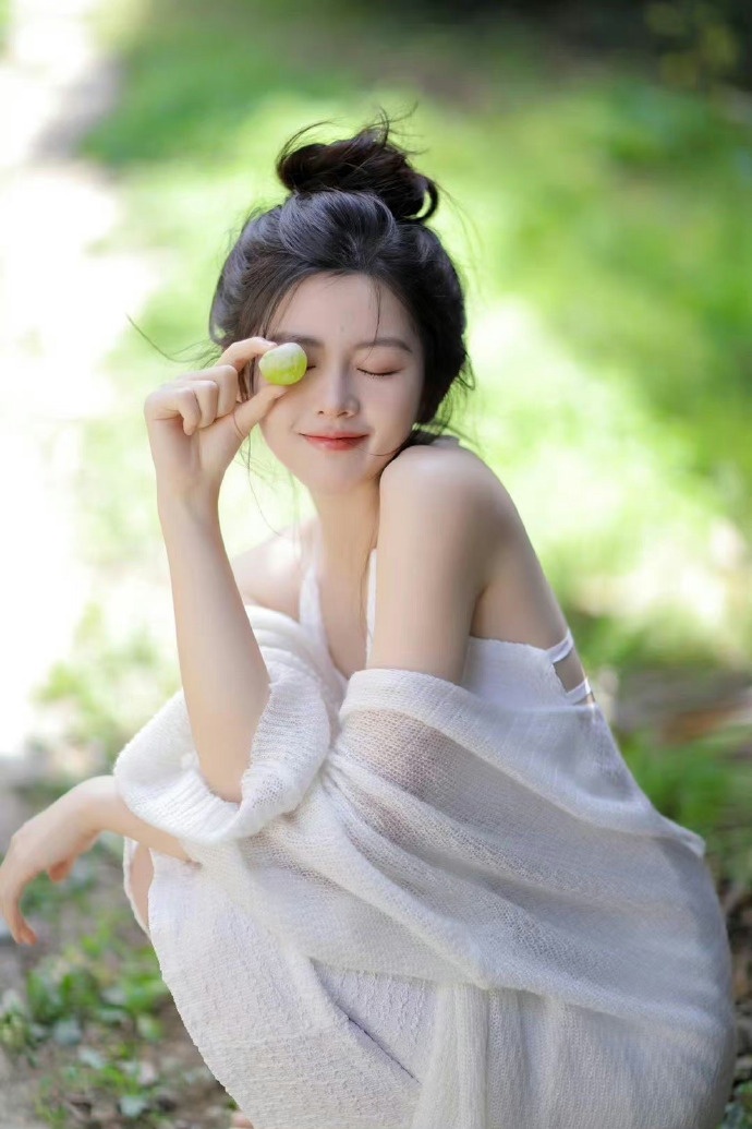 布里奇顿 封面